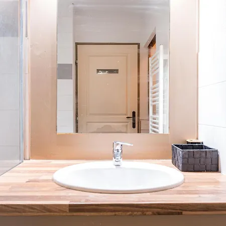 Fleures D'orelle Apartment Orelle